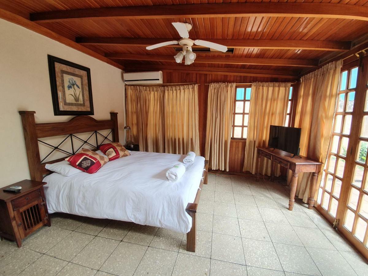 Turrialba Bed & Breakfast 외부 사진